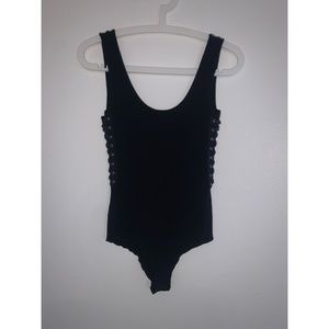 LF LACE BODYSUIT